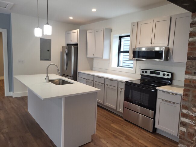 Building Photo - 2173 Professor Ave