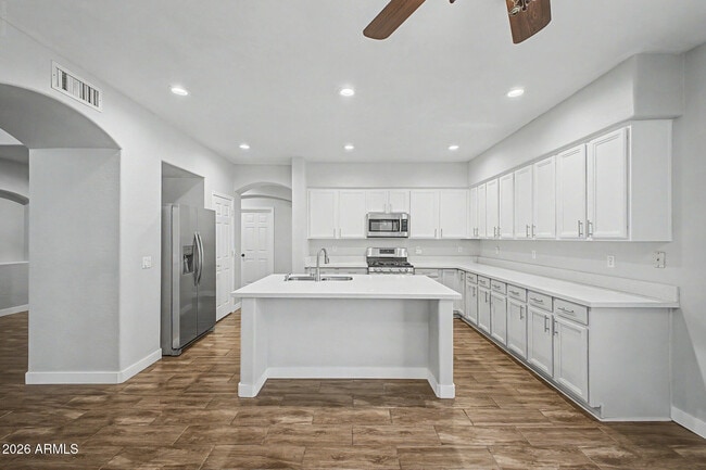 Building Photo - 17446 W Yavapai St
