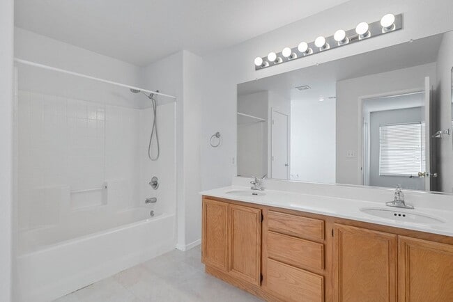 Building Photo - BEAUTIFUL 3 BED HOME IN SUMMERLIN- NEW FLOORING! HUGE LOFT!