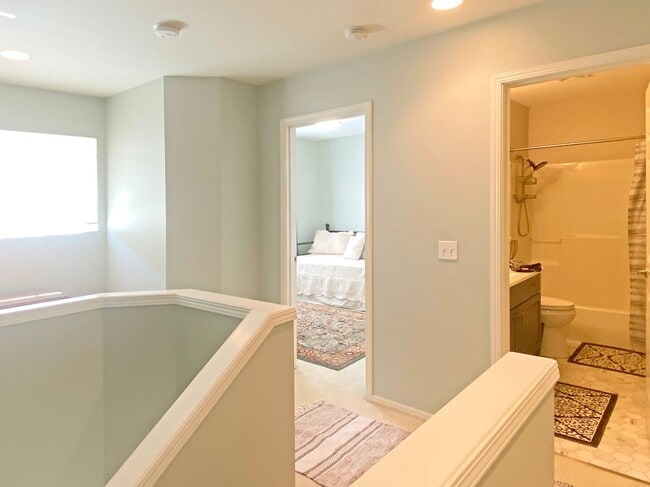 Building Photo - Fabulous Sabbatical Furnished Home