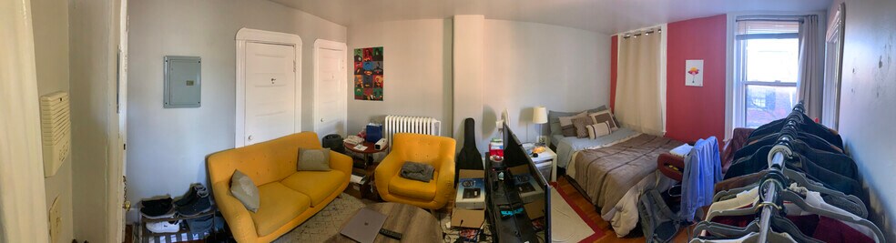 Building Photo - 72 Revere St