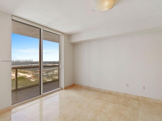 Building Photo - 50 Biscayne Blvd