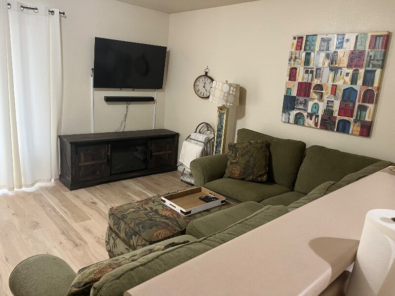 Building Photo - 2030 Brookhurst St