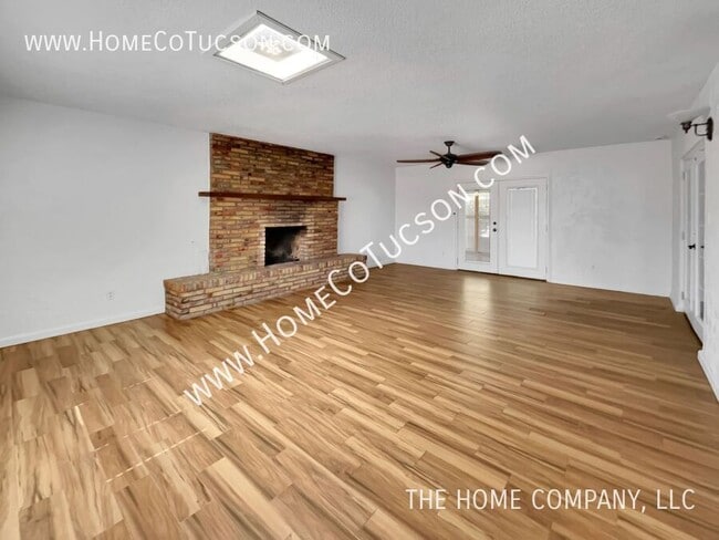 Building Photo - 720 W Alturas St