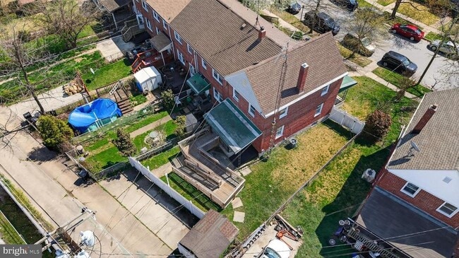 Building Photo - 1870 Yakona Rd