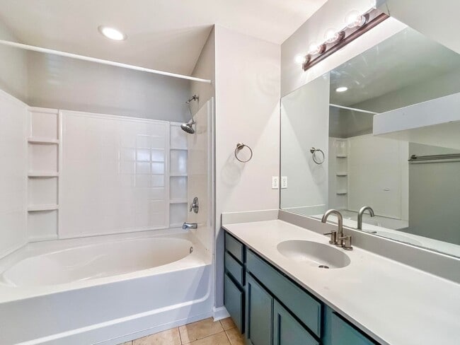 Building Photo - Coosaw Creek 3 bedroom Townhome