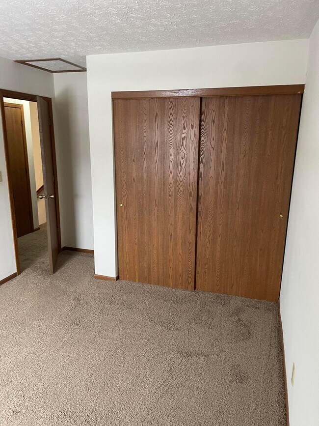 Building Photo - 6680 Birchton St