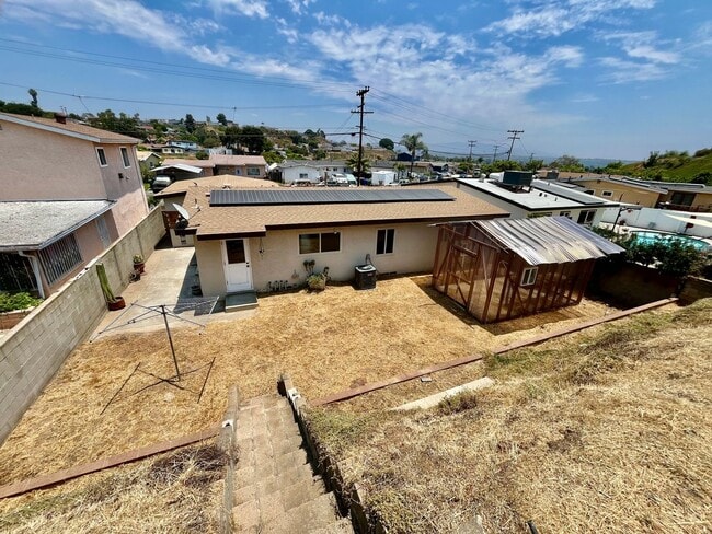 Building Photo - Beautiful 3B 2BA Home in Paradise Hills