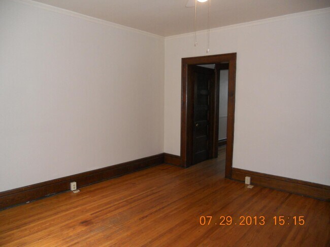 Building Photo - 2346 East Ave