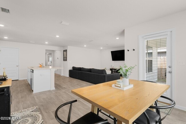 Building Photo - 4000 Millicent Ln