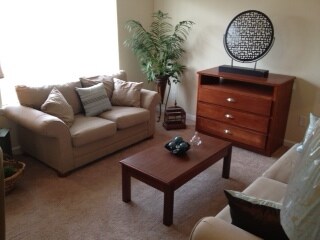 Unit - Living Room - Fox Run