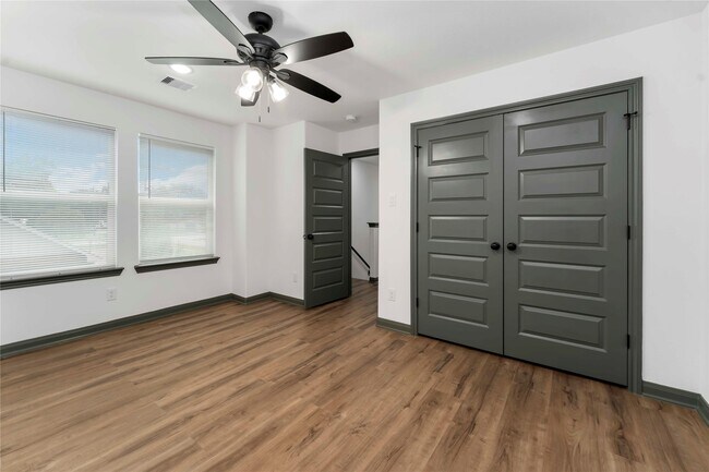 Building Photo - 7987 Chateau St