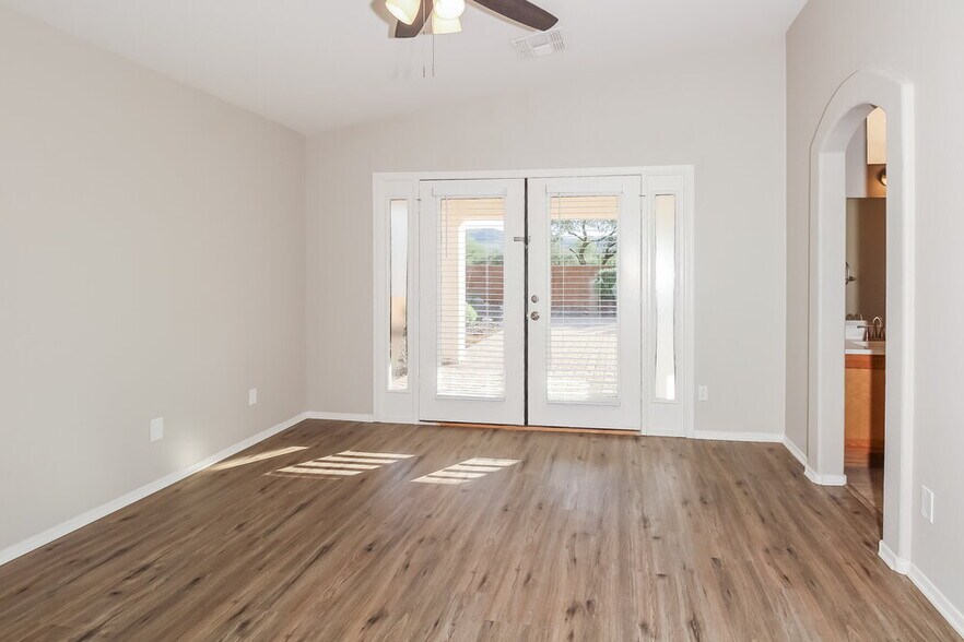 Building Photo - 8523 N Cantora Way