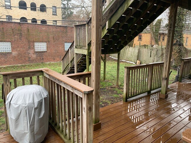 Building Photo - 7220 Meade St