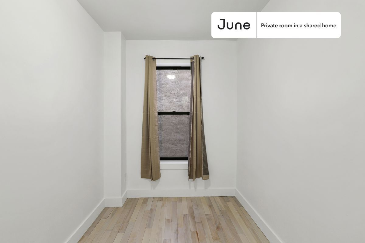 Building Photo - Room in Shared 4 bed/2 bath home