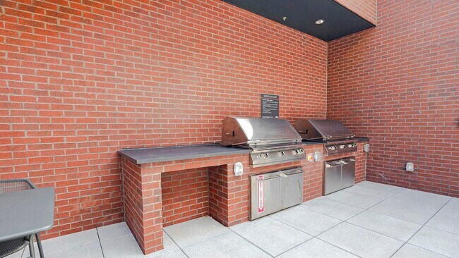 Building Photo - 955 Bannock St