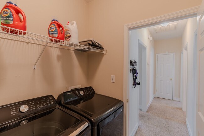 Building Photo - 8395 Ivy Mill Way