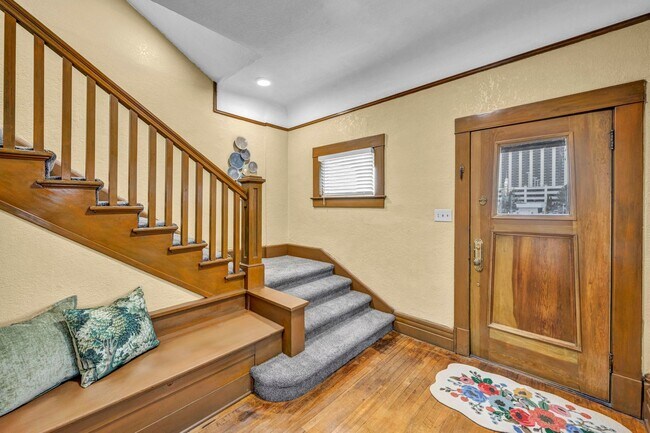 Building Photo - FULLY FURNISHED & BEAUTIFULLY REMODELED CLASSIC HOME NEAR UNR WITH UNBEATABLE I-80 ACCESS