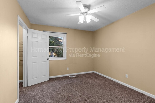 Building Photo - 11860 Shallowbrook Dr