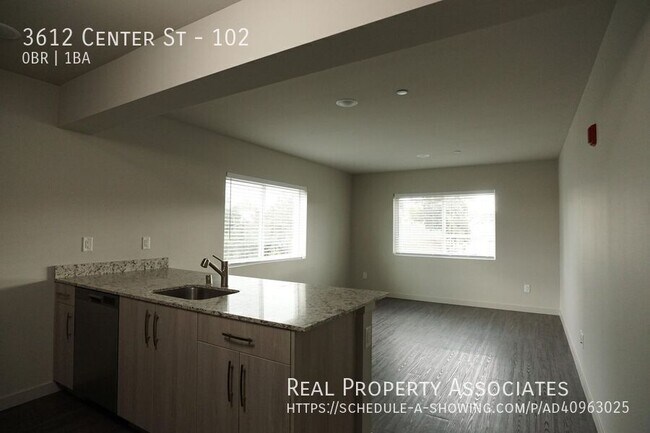 Building Photo - 3612 Center St