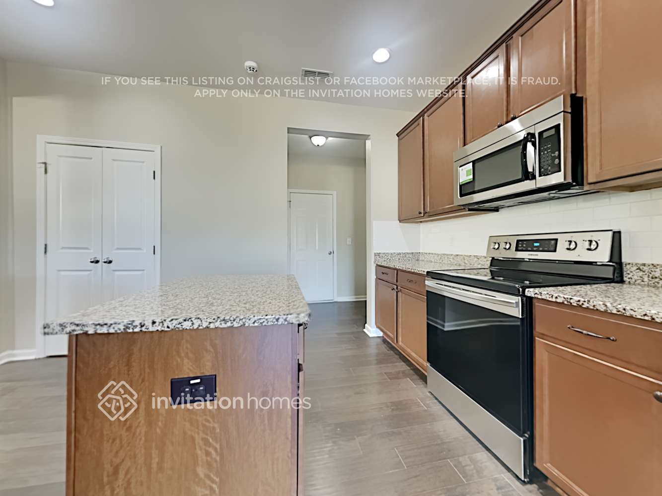 Building Photo - 3517 Diamond Springs Dr