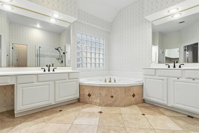 Building Photo - 10116 Scull Creek Dr