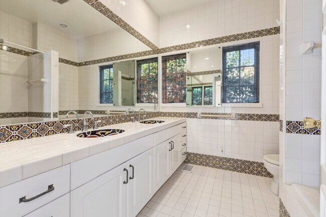 Building Photo - Classic Spanish Elegance Steps from Beverly Hills