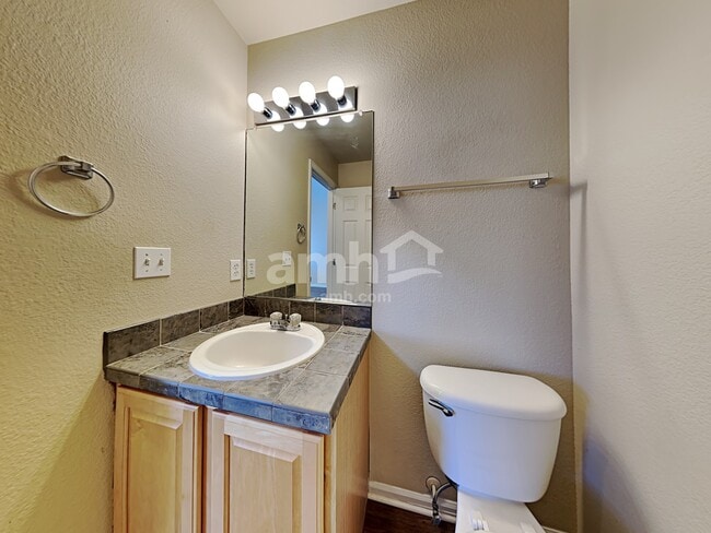 Building Photo - 19691 E 39th Ave