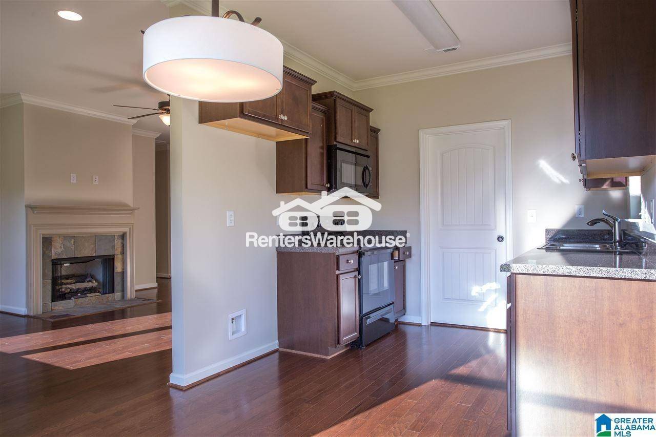 Building Photo - 5881 Cheshire Cove Trail