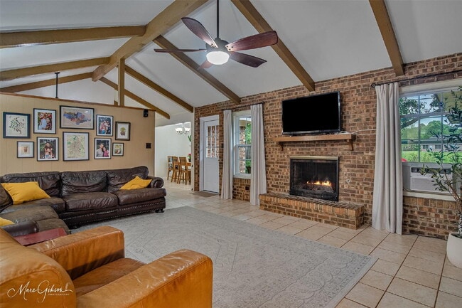 Building Photo - 7440 Camelback Dr