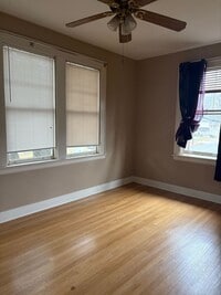 Building Photo - Beautiful South Highlands Duplex