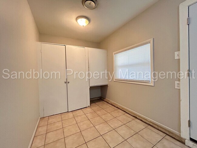Building Photo - FOR LEASE | Midtown Tulsa | Available Now!