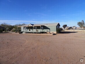 Building Photo - 1 Acre, 4 bedrooms and 2 Baths in Marana A...