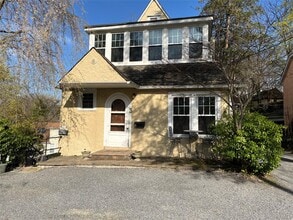 Building Photo - 3 Daniel Pl