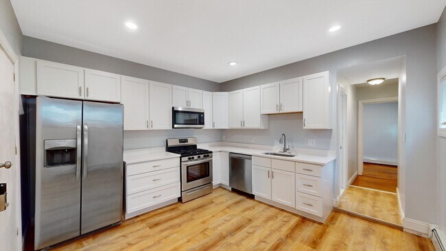 Building Photo - 78 Trenton St