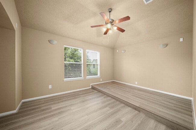 Building Photo - 12311 Amanda Meadows