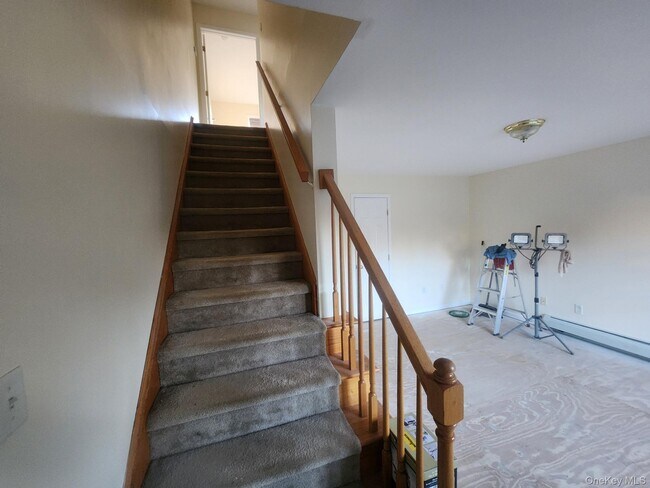 Building Photo - 698 South St