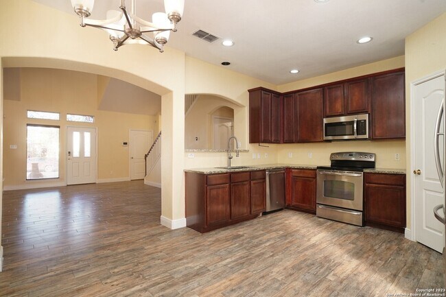 Building Photo - 1354 Crown Brook