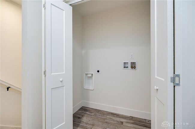 Building Photo - 4253 Pleasant View Ave