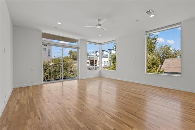 Building Photo - 4210 Delano Pl