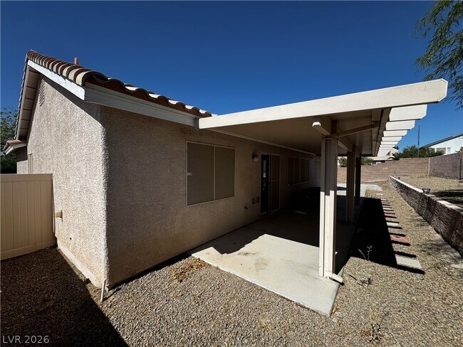 Building Photo - 1404 Laughing Larkspur Ave