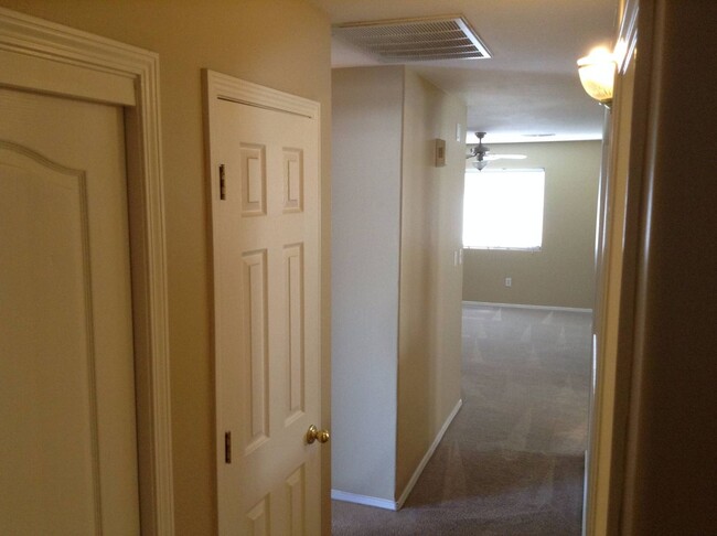 Building Photo - House