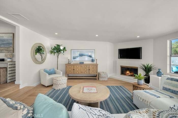 Building Photo - 1103 Eriel Ave