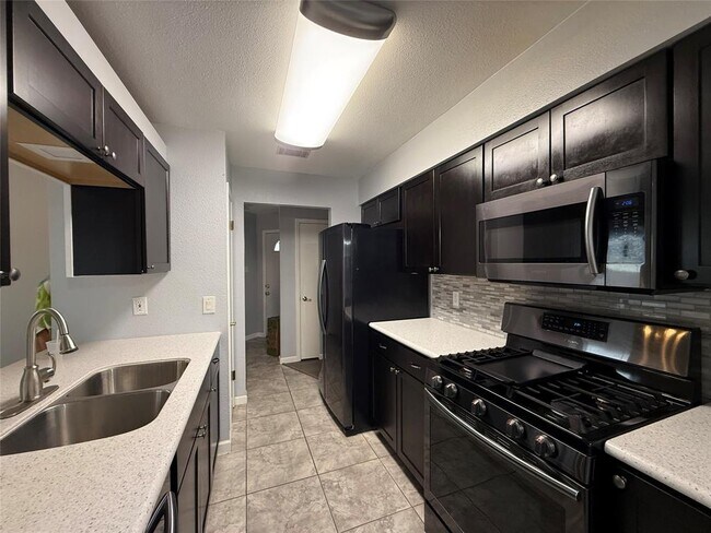 Building Photo - 4902 Ganymede Dr