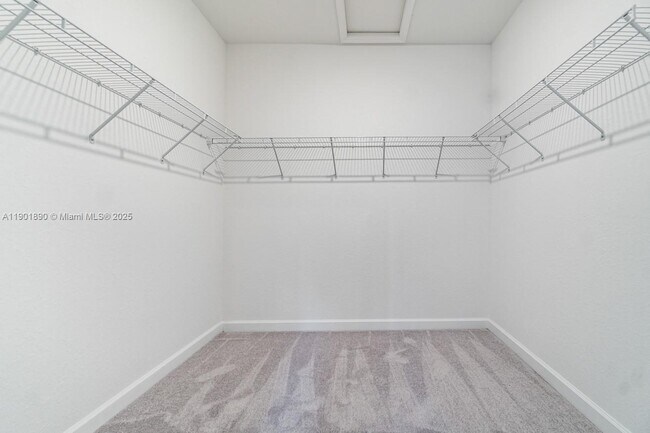 Building Photo - 207 SW 159th Ter