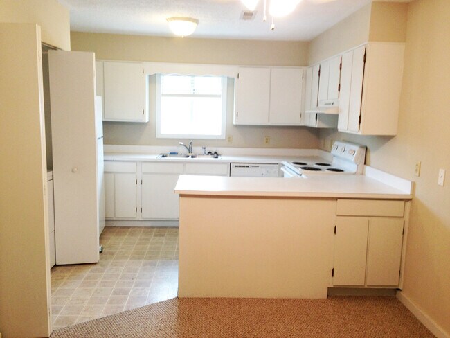Building Photo - 4528 Kimberly Way