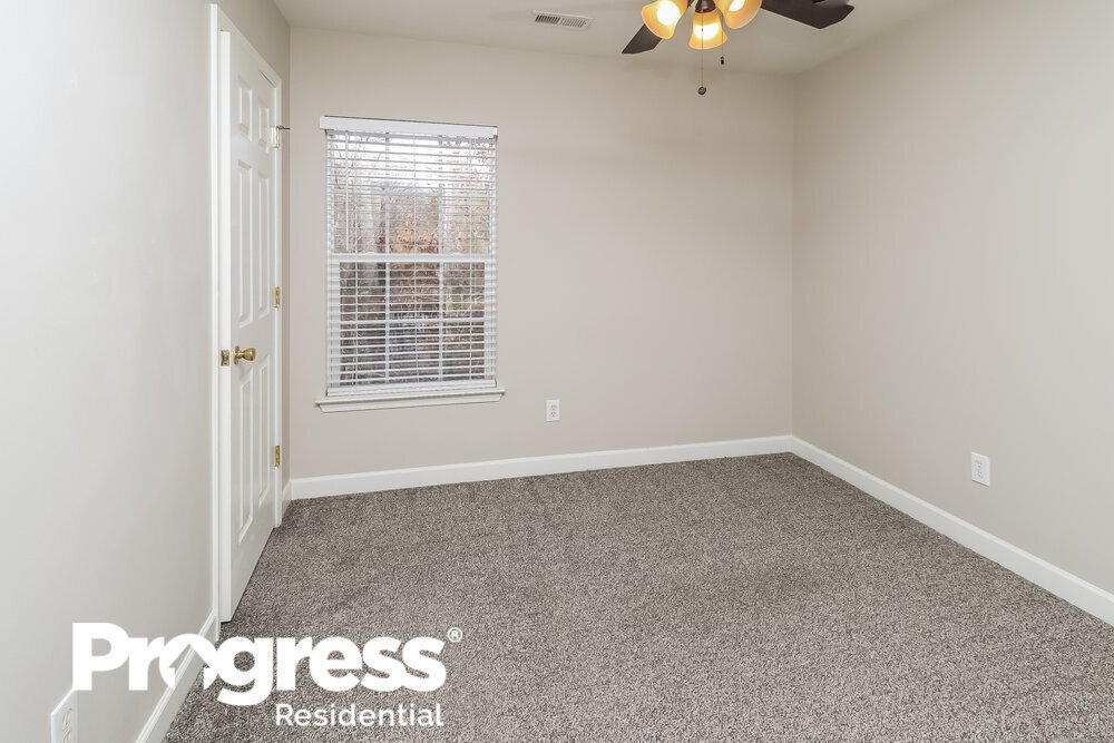 Building Photo - 234 Kendra Dr SW