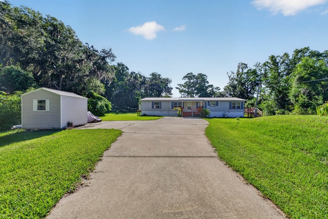 Building Photo - 322 Cedar Creek Rd