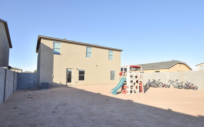 Building Photo - Charming Home in Casa Grande Available in June!!