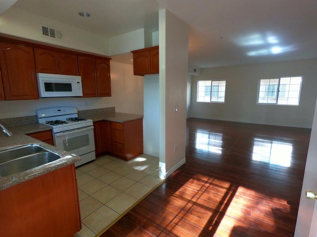 Building Photo - 8735 Cedros Ave